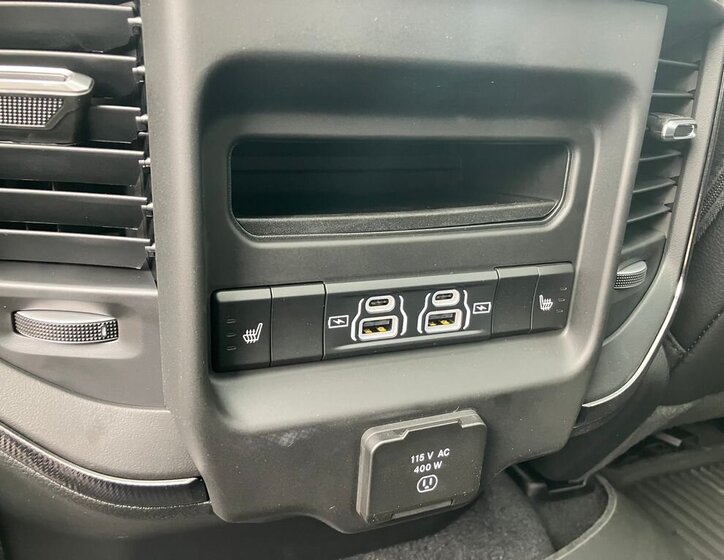 Dodge RAM Pick-up 3,0 l 313 kw