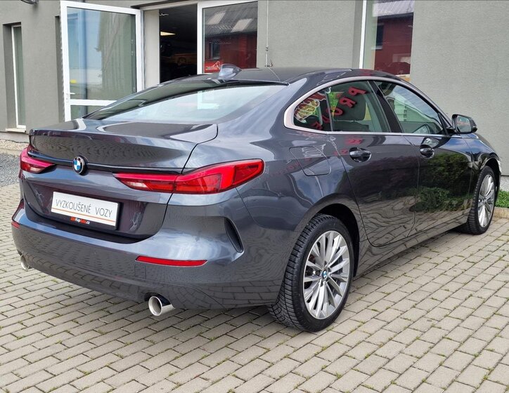 BMW Řada 2 Sedan / Limuzína 2,0 l 110 kw