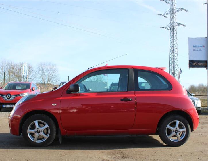 Nissan Micra 8