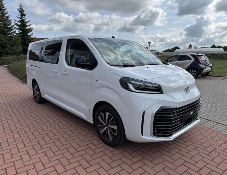Toyota ProAce Verso 3