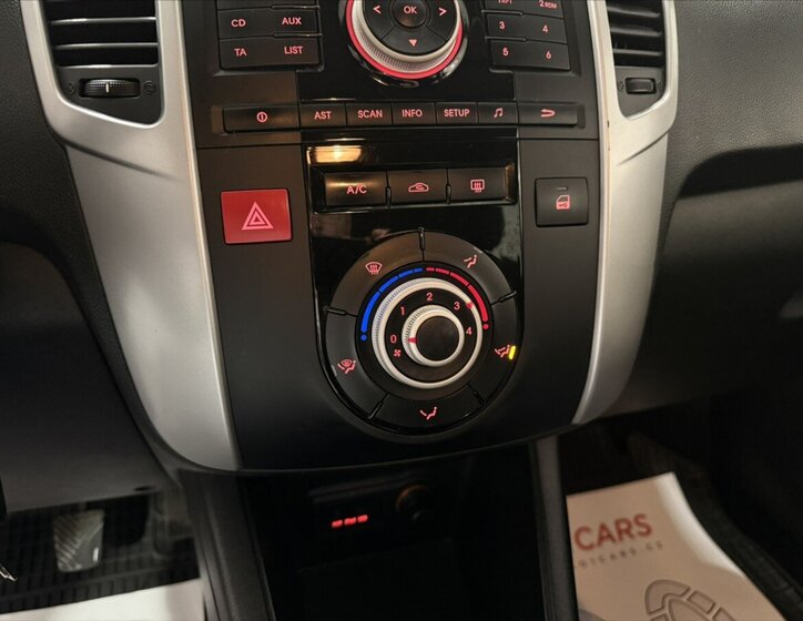 KIA Venga MPV 1,4 l 66 kw