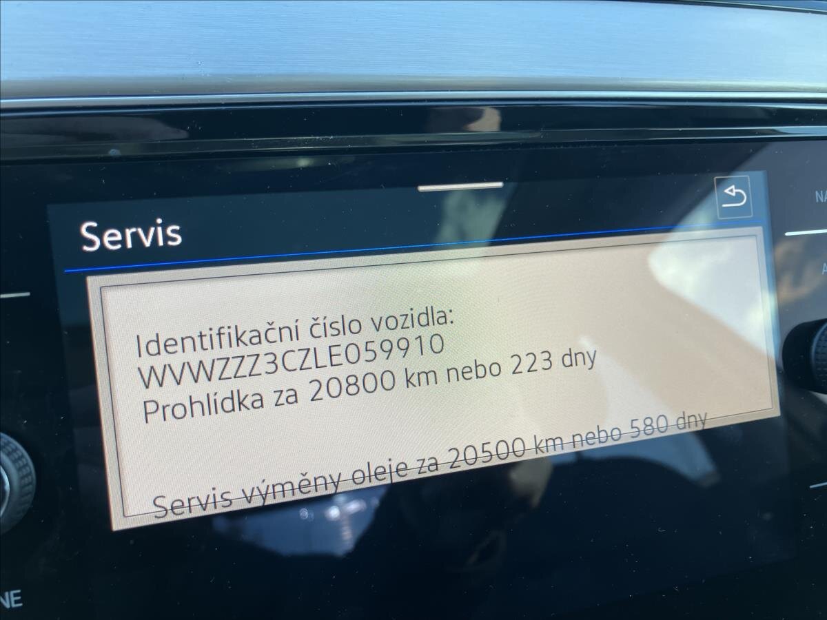 Volkswagen Passat Sedan / Limuzína 2,0 l 110 kw