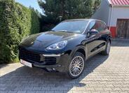 Porsche Cayenne 1