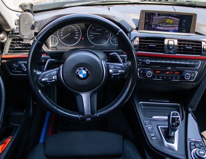 BMW Řada 3 Sedan / Limuzína 3,0 l 225 kw
