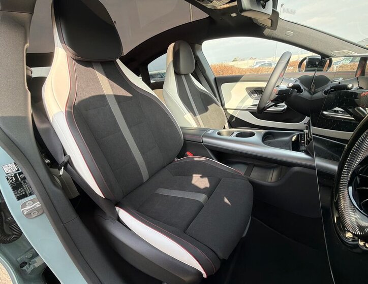 Mercedes-Benz CLA Sedan / Limuzína 1,5 l 120 kw