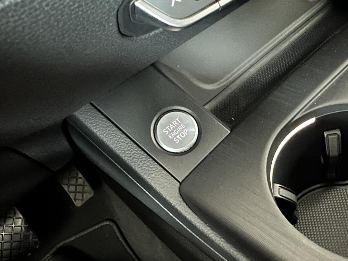 Audi A5 Sedan / Limuzína 2,0 l 140 kw