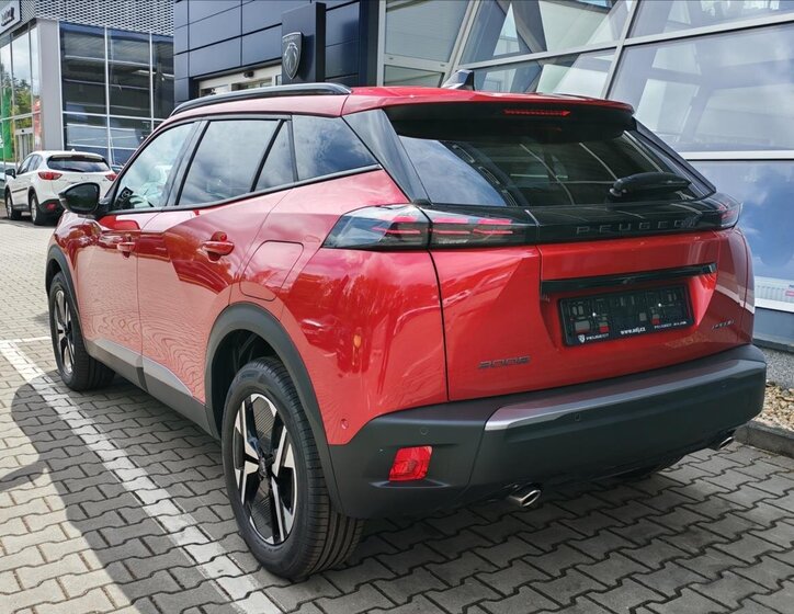 Peugeot 2008 SUV / Terénní 1,2 l 107 kw