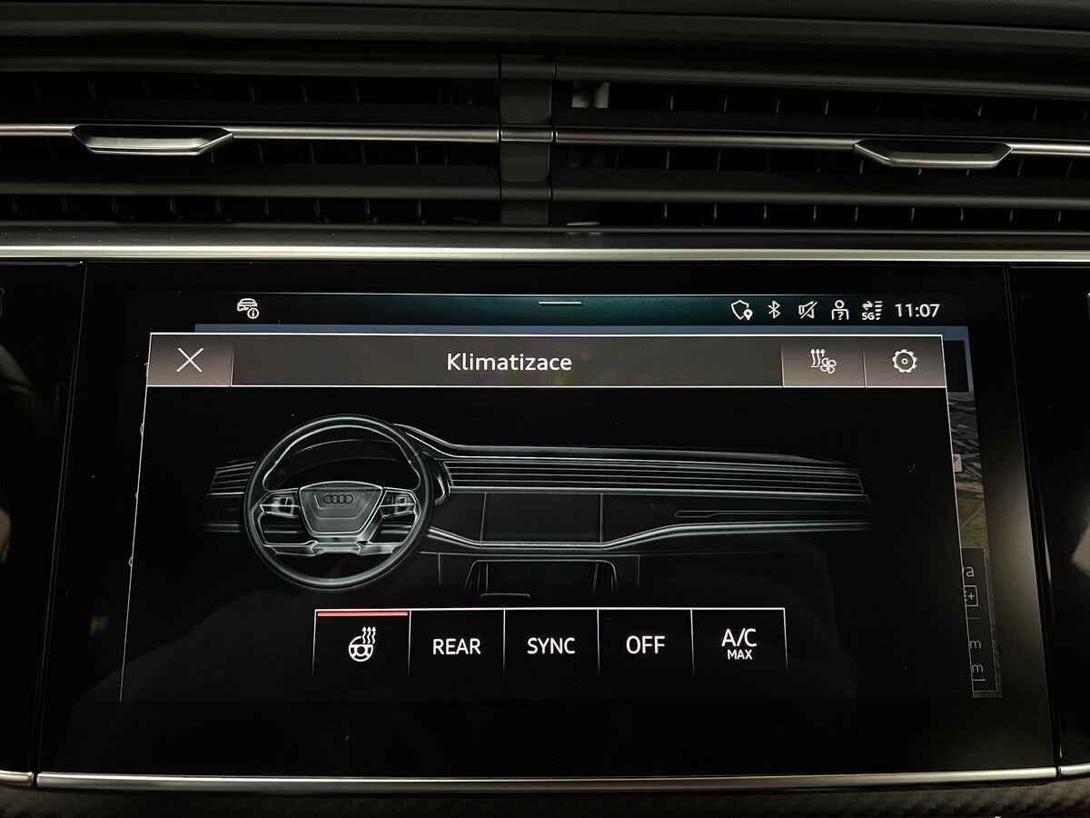 Audi Q8 SUV 3,0 l 210 kw