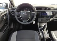 Toyota Auris Kombi 1,3 l 73 kw
