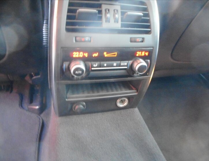 BMW Řada 5 Sedan / Limuzína 3,0 l 220 kw