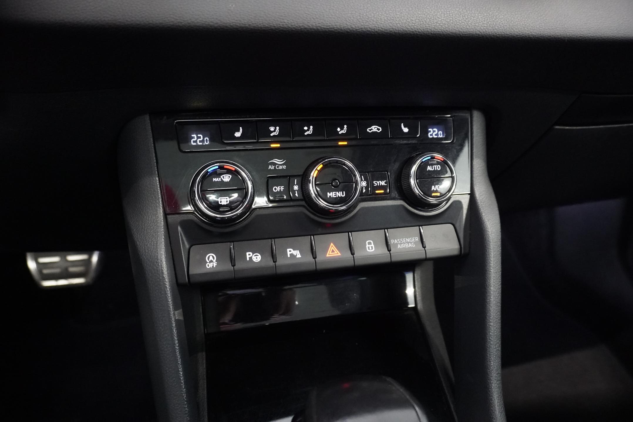 Škoda Karoq SUV / Terénní 1,5 l 110 kw