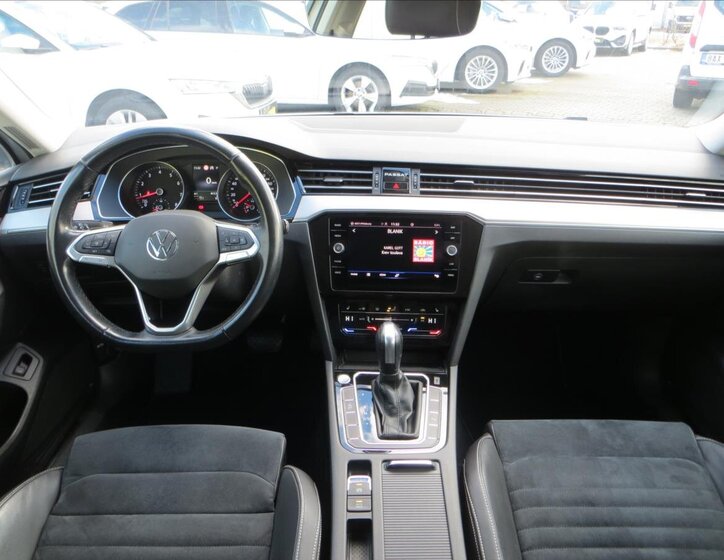 Volkswagen Passat Kombi 1,5 l 110 kw