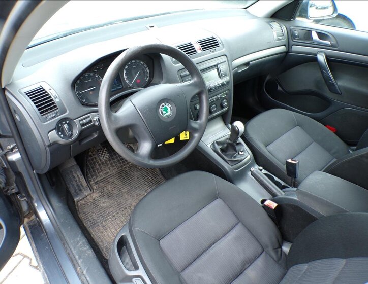 Škoda Octavia Kombi 2,0 l 103 kw