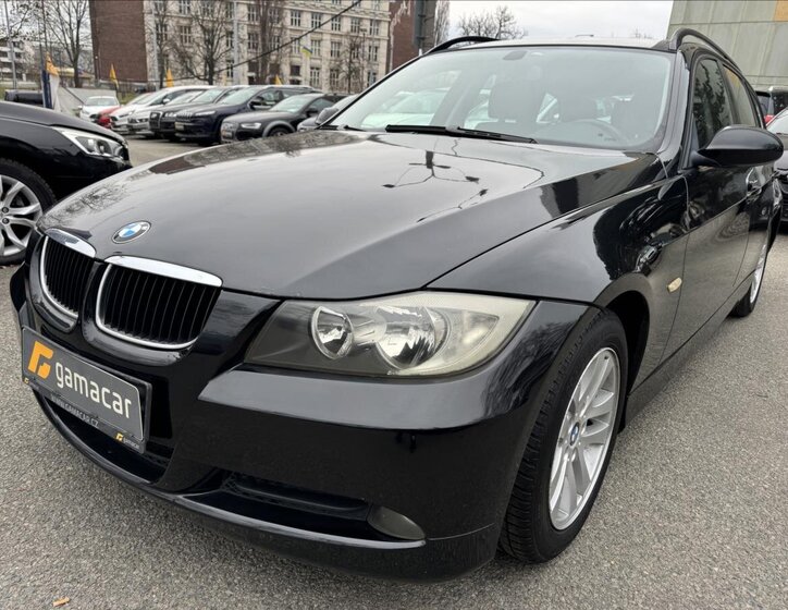 BMW Řada 3 Kombi 2,0 l 120 kw