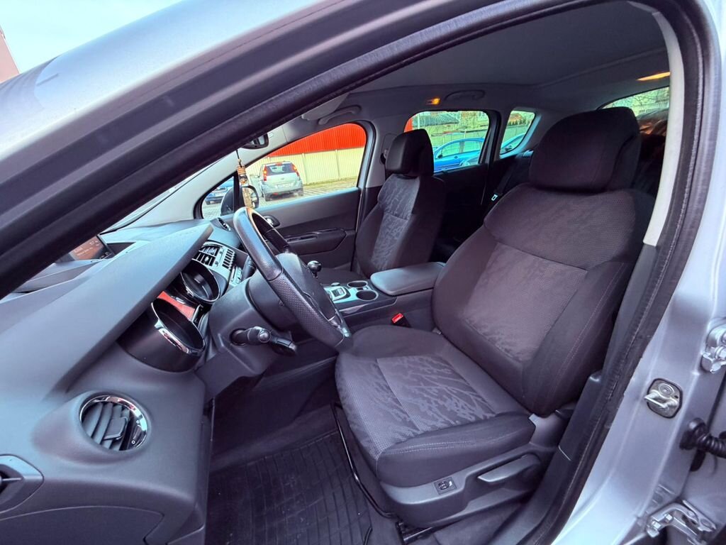 Peugeot 3008 Kombi 2,0 l 110 kw