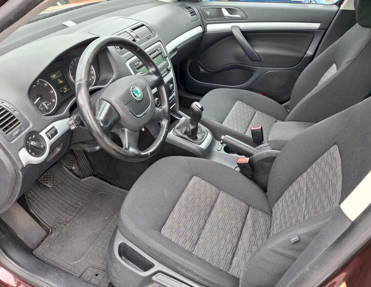 Škoda Octavia 9