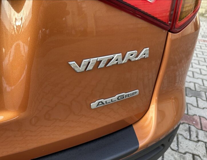 Suzuki Vitara 24