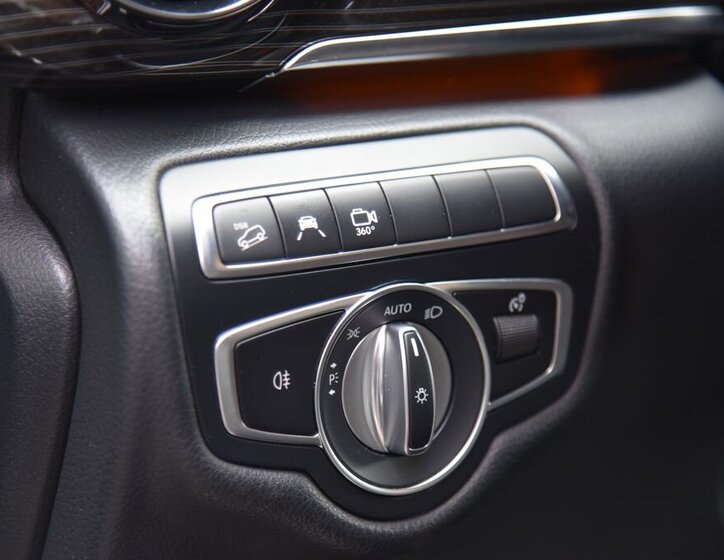 Mercedes-Benz Třídy V VAN-Minibus 2,0 l 174 kw