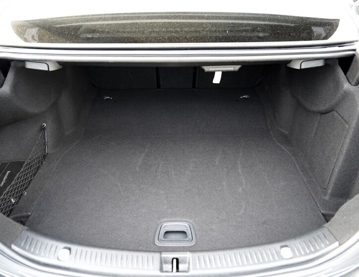 Mercedes-Benz Třídy E Sedan 2,0 l 145 kw