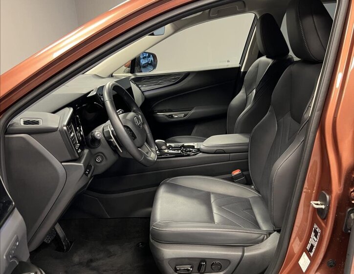 Lexus NX 450h plus SUV 2,5 l 227 kw