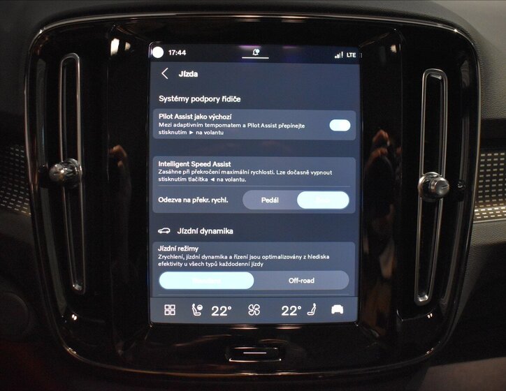 Volvo EC40 SUV / Terénní 0,0 185 kw