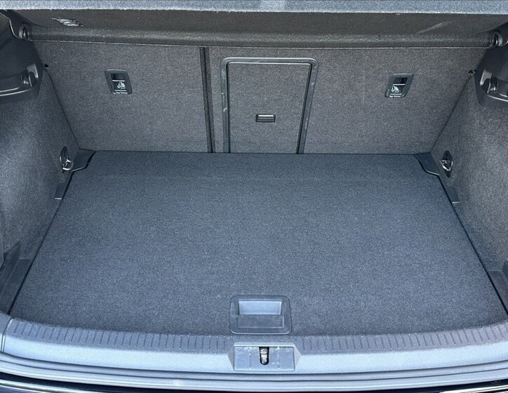 Volkswagen Golf Hatchback 2,0 l 180 kw