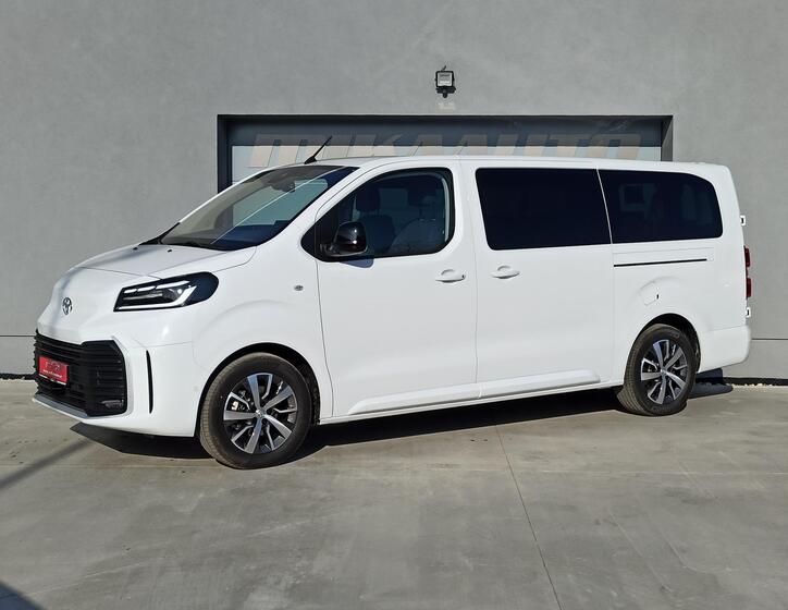 Toyota ProAce Verso 1