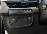 Cadillac Escalade 25