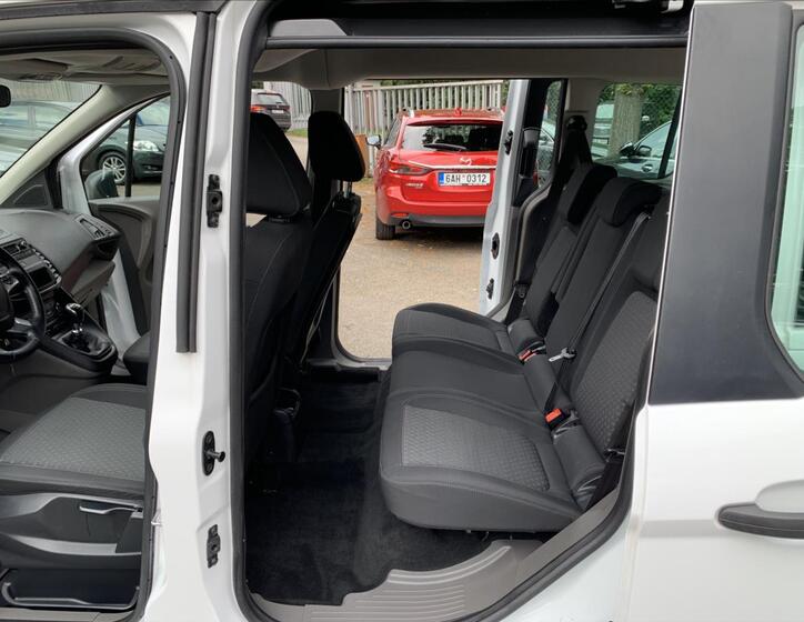 Ford Tourneo Connect 15