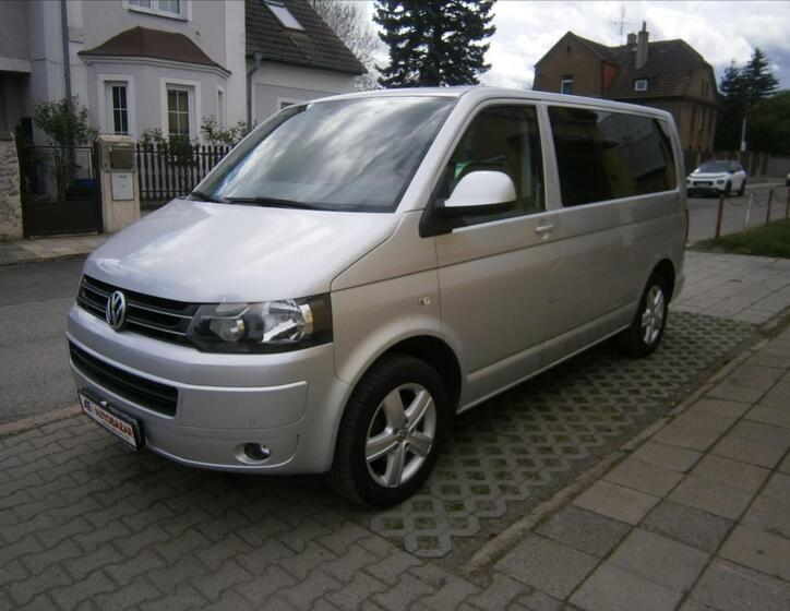 Volkswagen Multivan 2