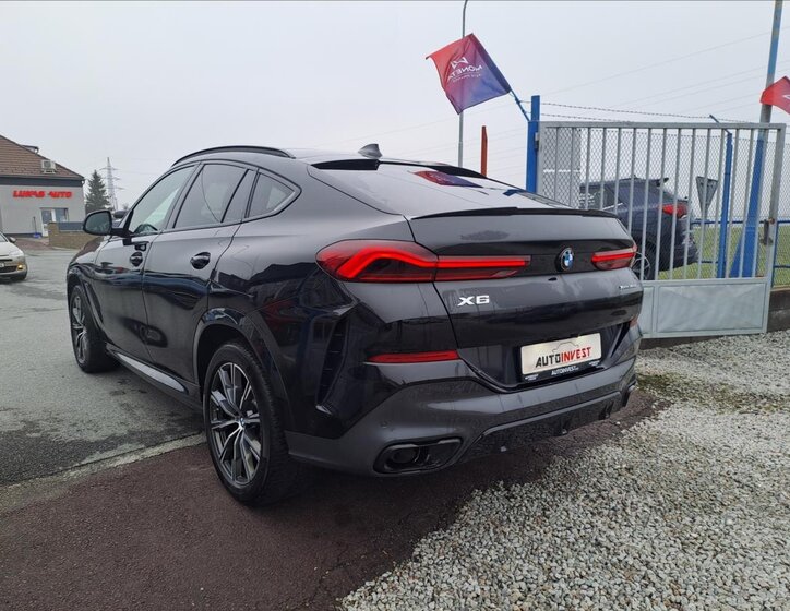 BMW X6 SUV 3,0 l 210 kw