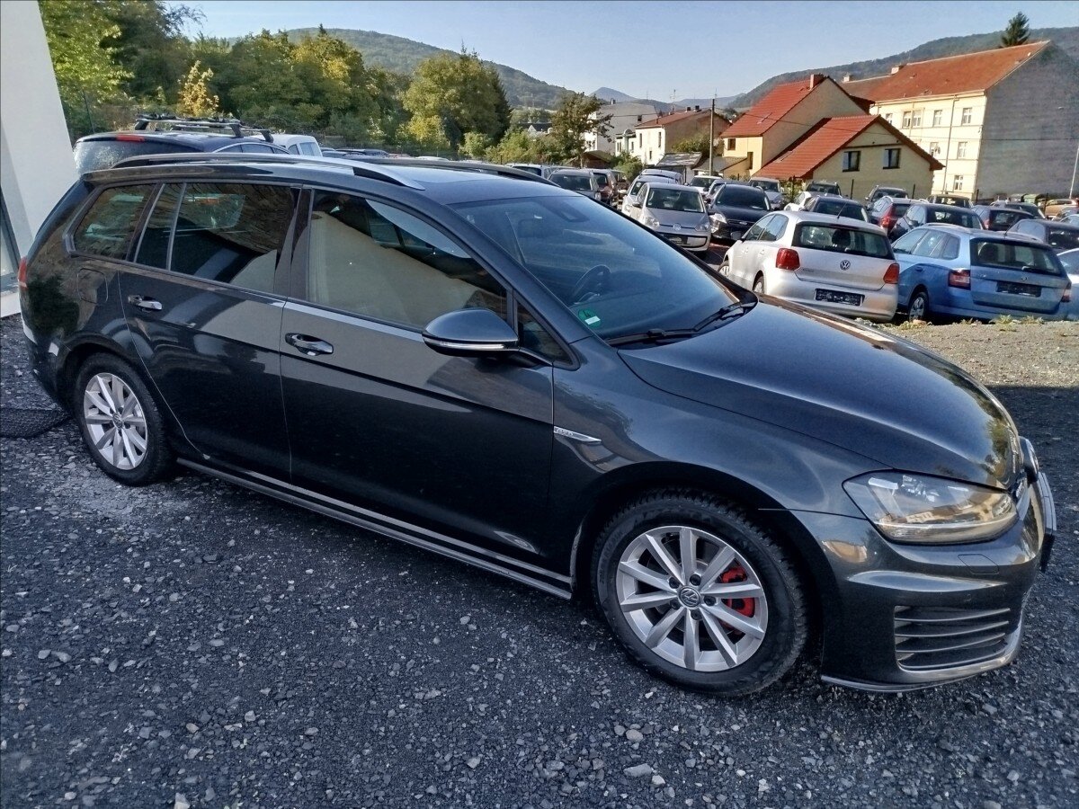 Volkswagen Golf Kombi 2,0 l 135 kw