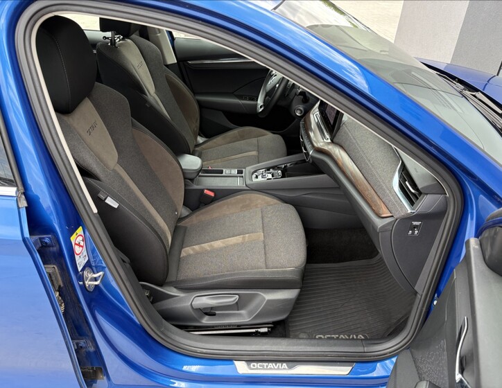 Škoda Octavia 25