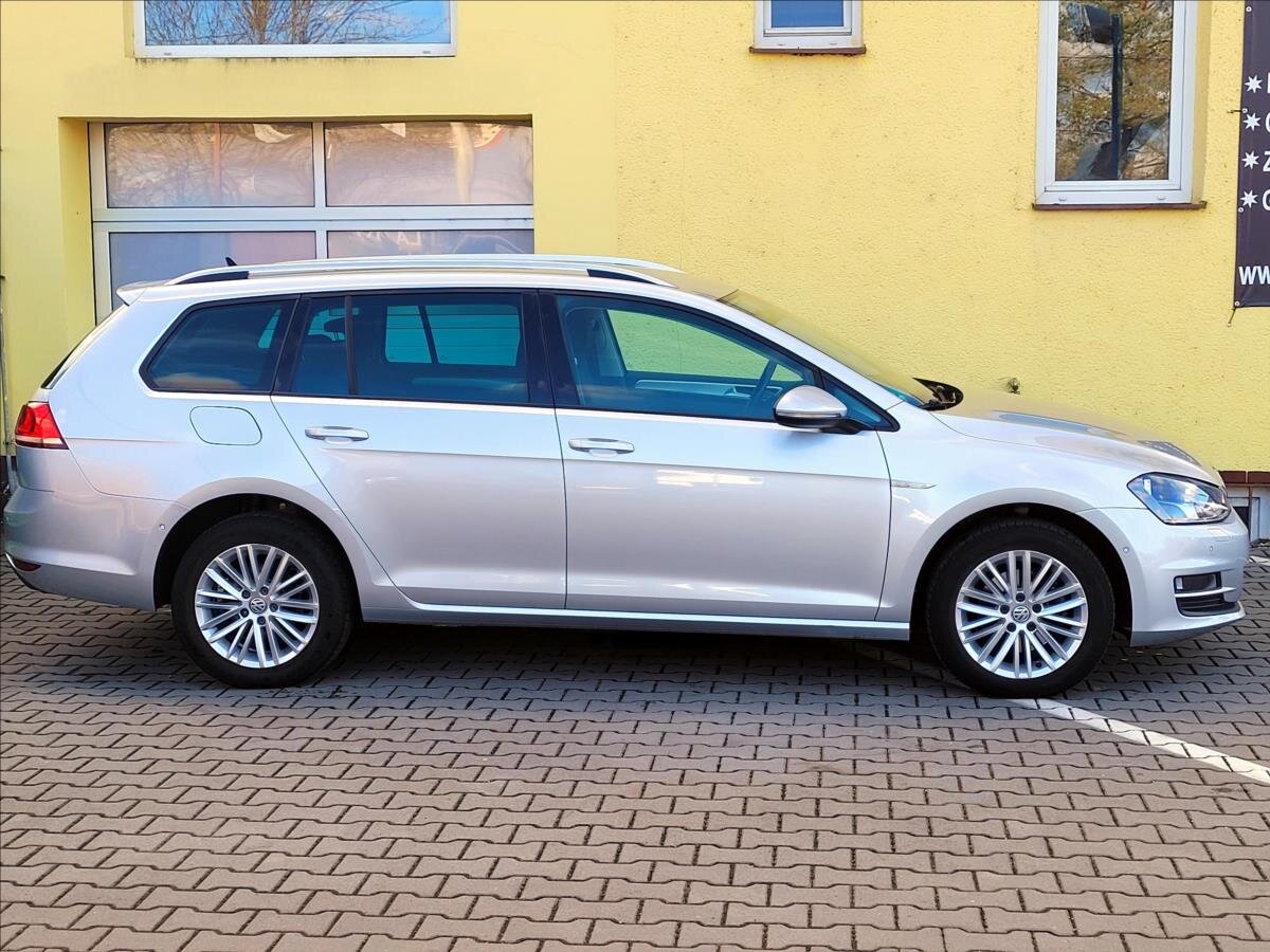 Volkswagen Golf Kombi 1,4 l 90 kw