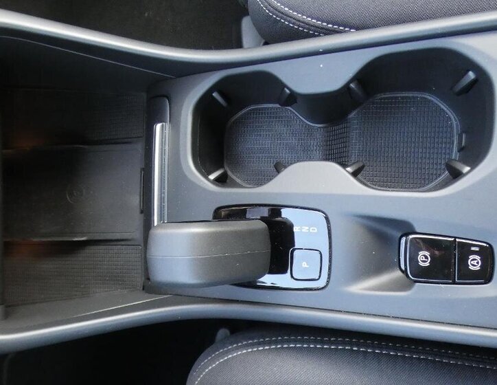 Volvo XC40 SUV 2,0 l 120 kw