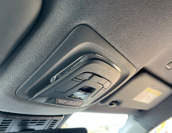 Toyota C-HR SUV / Terénní 2,0 l 112 kw