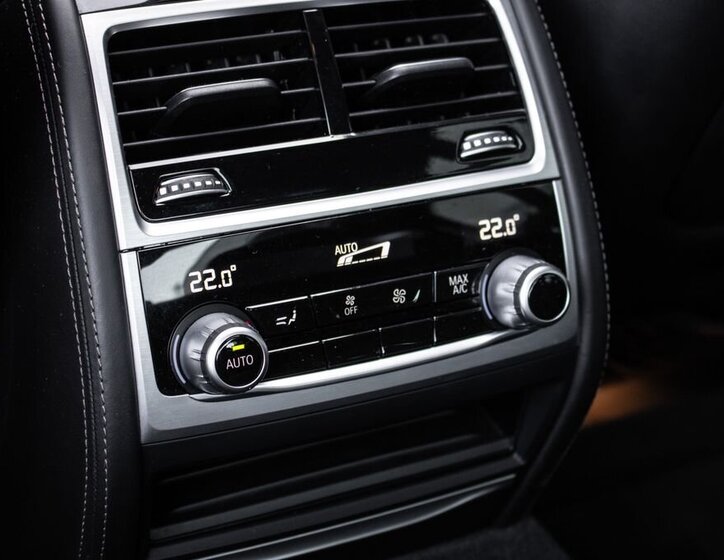 BMW Řada 7 Sedan 3,0 l 294 kw