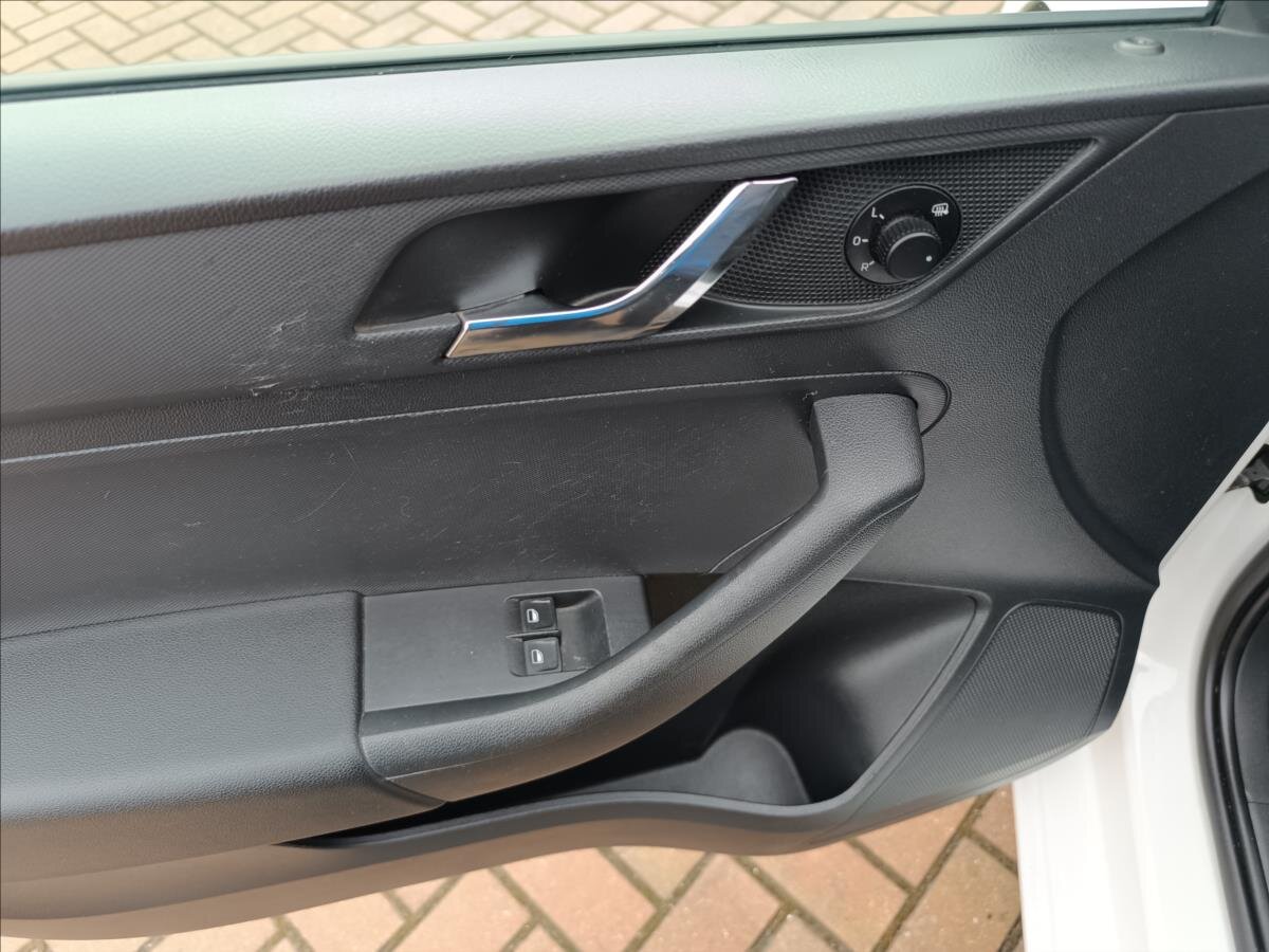 Škoda Rapid Liftback 1,2 l 63 kw