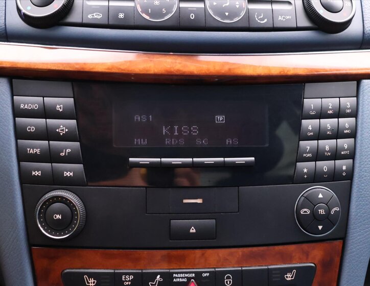 Mercedes-Benz Třídy E 25