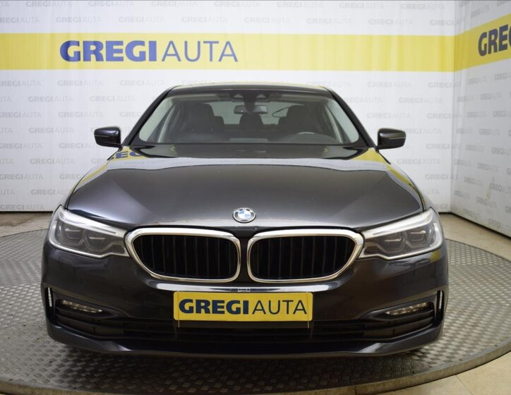 BMW Řada 5 Sedan / Limuzína 3,0 l 195 kw