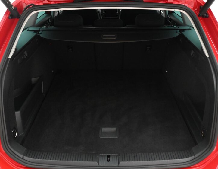 Volkswagen Passat Kombi 1,4 l 115 kw