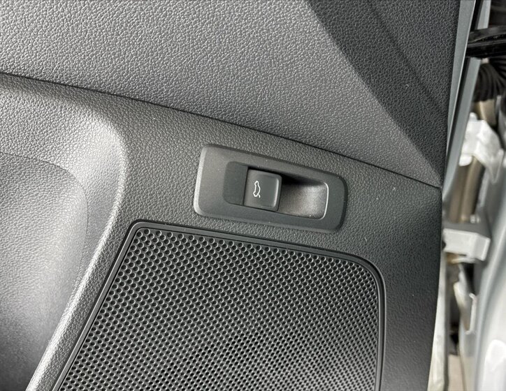 Škoda Karoq SUV / Terénní 1,5 l 110 kw