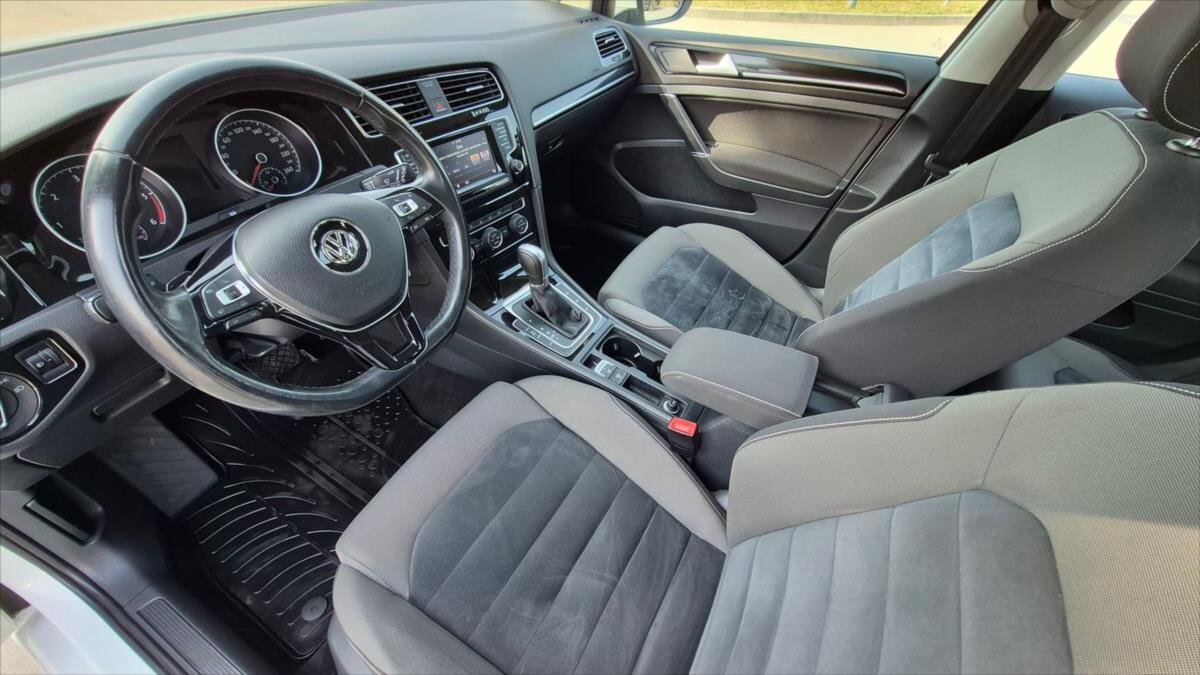 Volkswagen Golf Kombi 1,6 l 77 kw