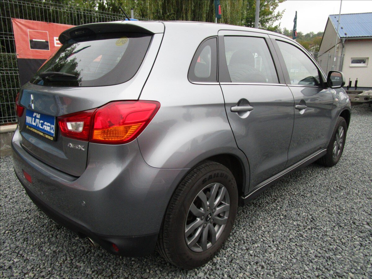 Mitsubishi ASX SUV 1,6 l 86 kw