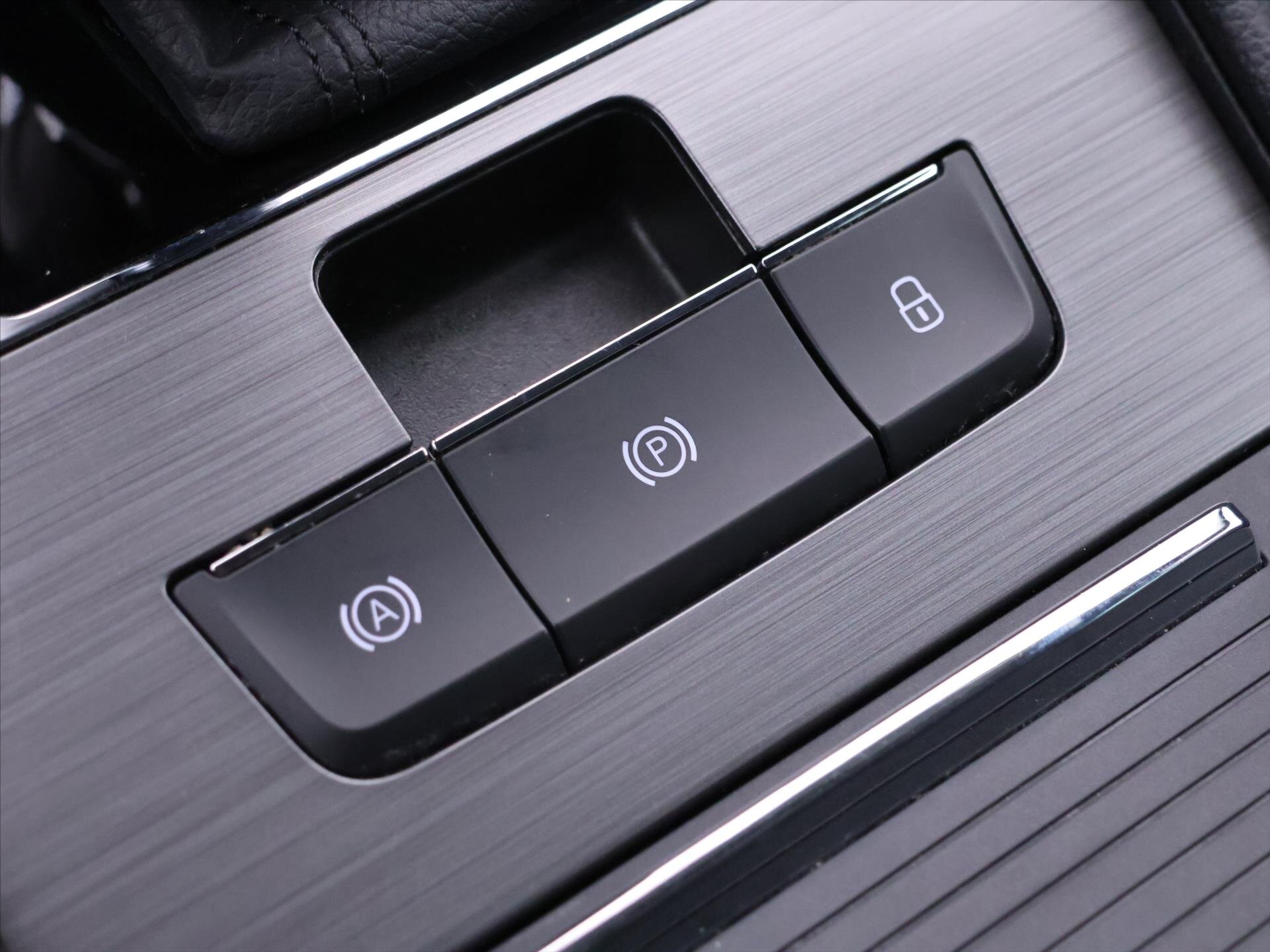 Škoda Superb Liftback 2,0 l 147 kw