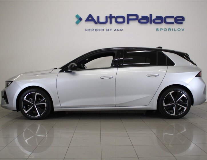 Opel Astra Hatchback 1,2 l 96 kw