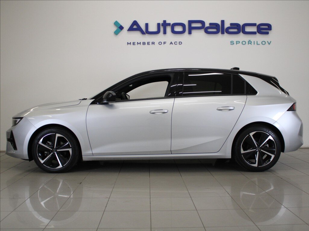 Opel Astra Hatchback 1,2 l 96 kw