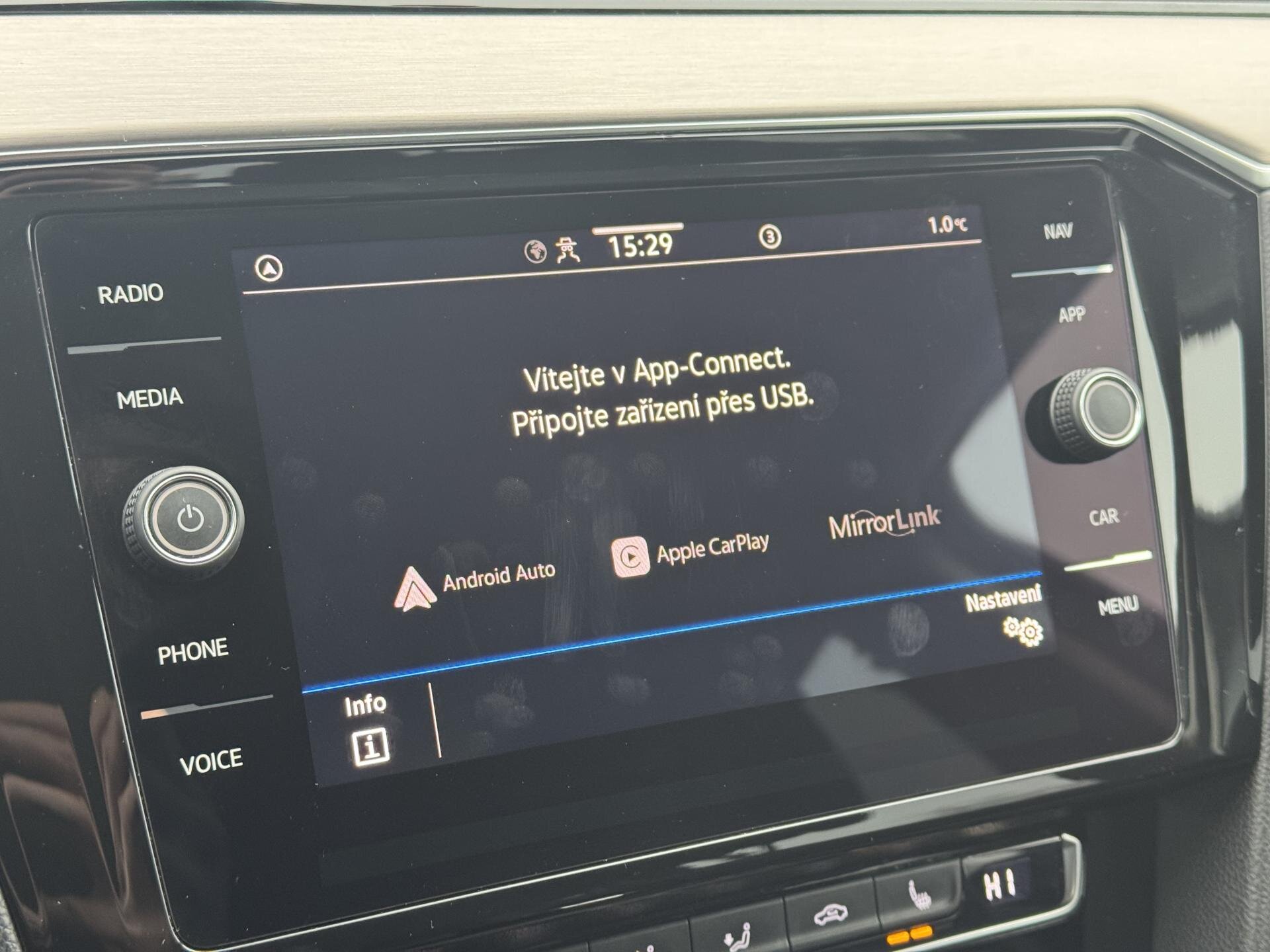 Volkswagen Passat Kombi 1,5 l 110 kw