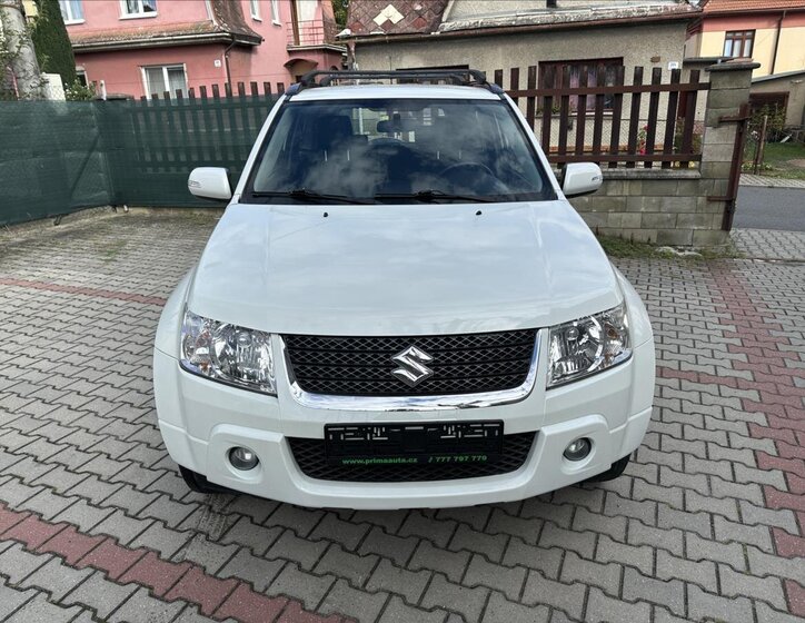 Suzuki Grand Vitara 10