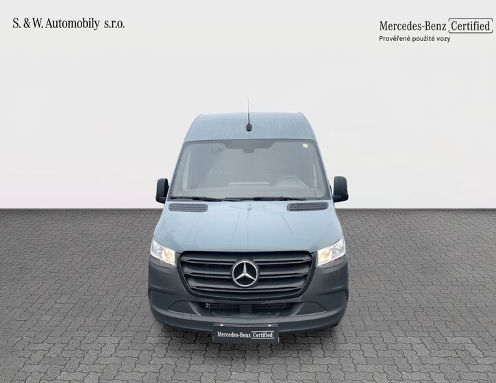 Mercedes-Benz Sprinter 2